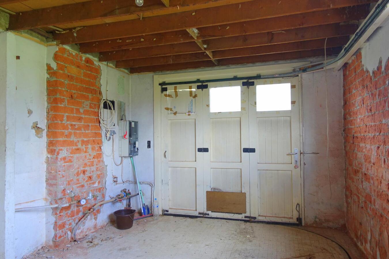 Te renoveren bungalow op topligging 