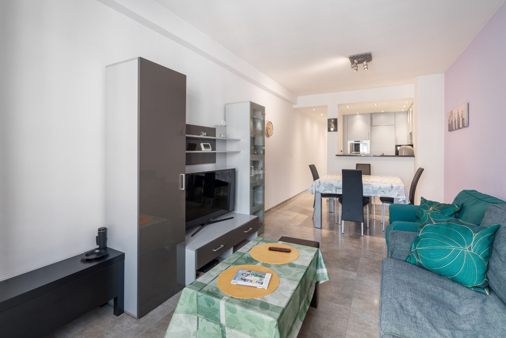 INSTAPKLAAR APPARTEMENT MET 1 SLAAPKAMER IN CENTRUM OOSTENDE 