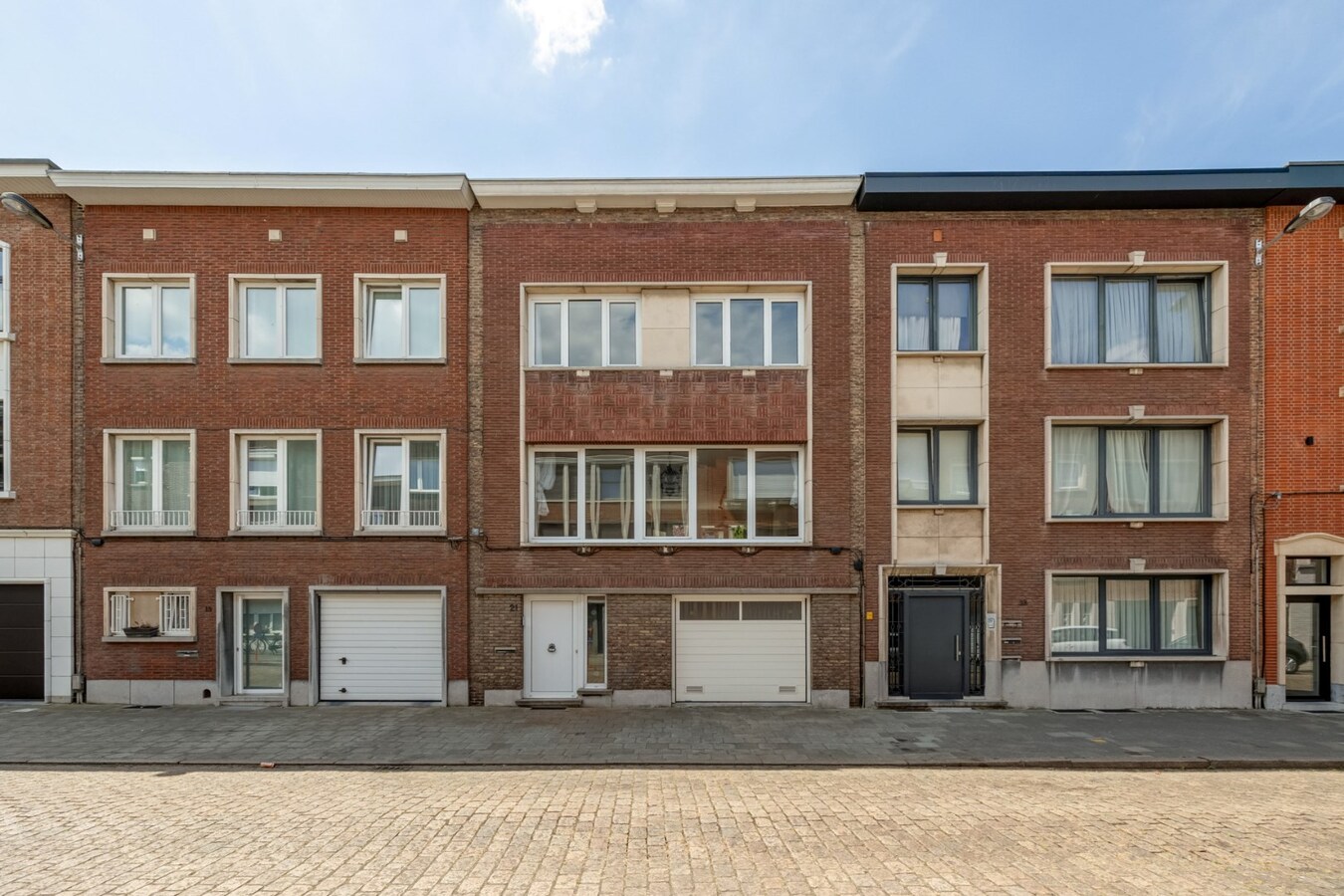 Te renoveren bel-étage met tuin in de Tentoonstellingswijk! 