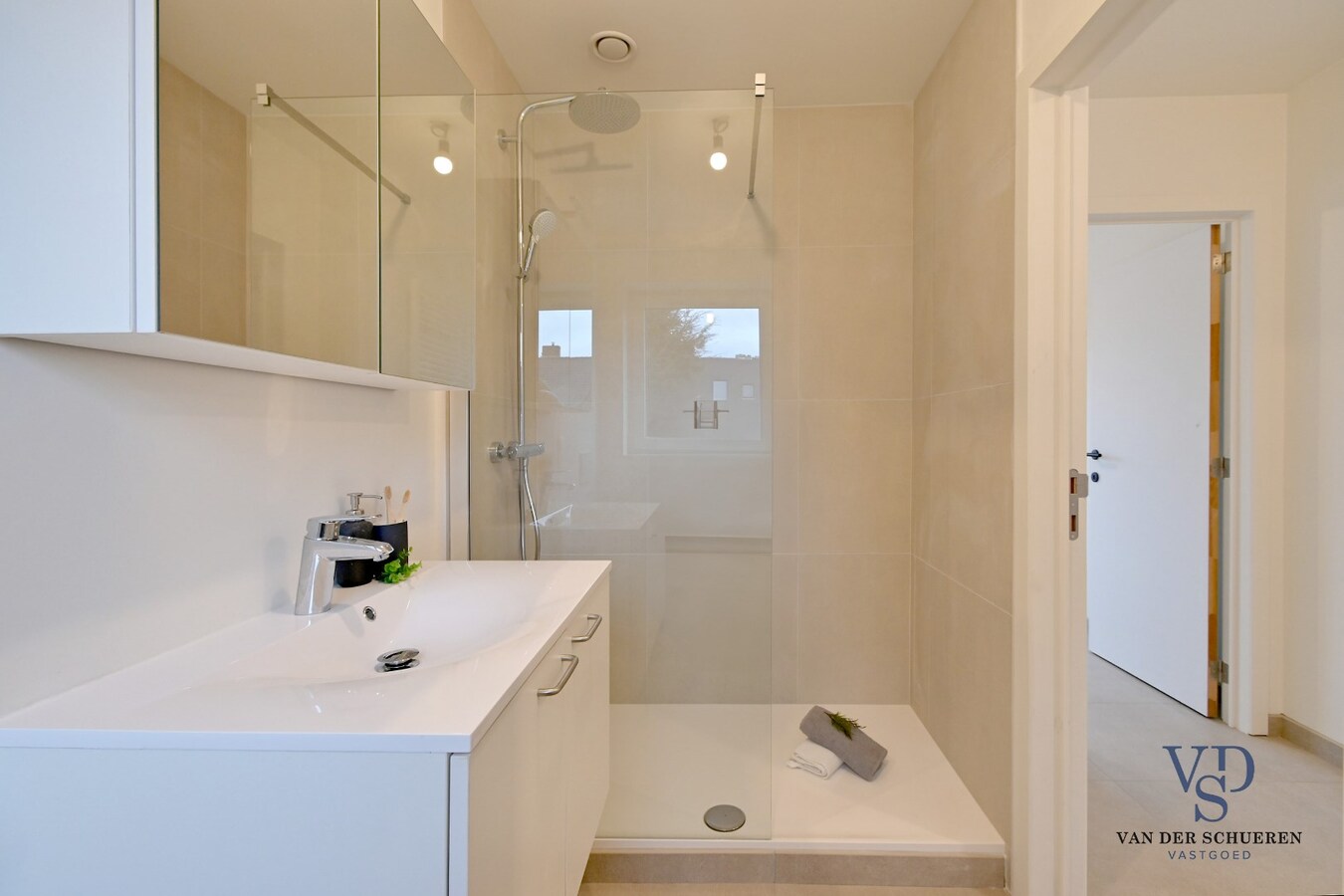 Volledig gerenoveerde Half Open Bebouwing 