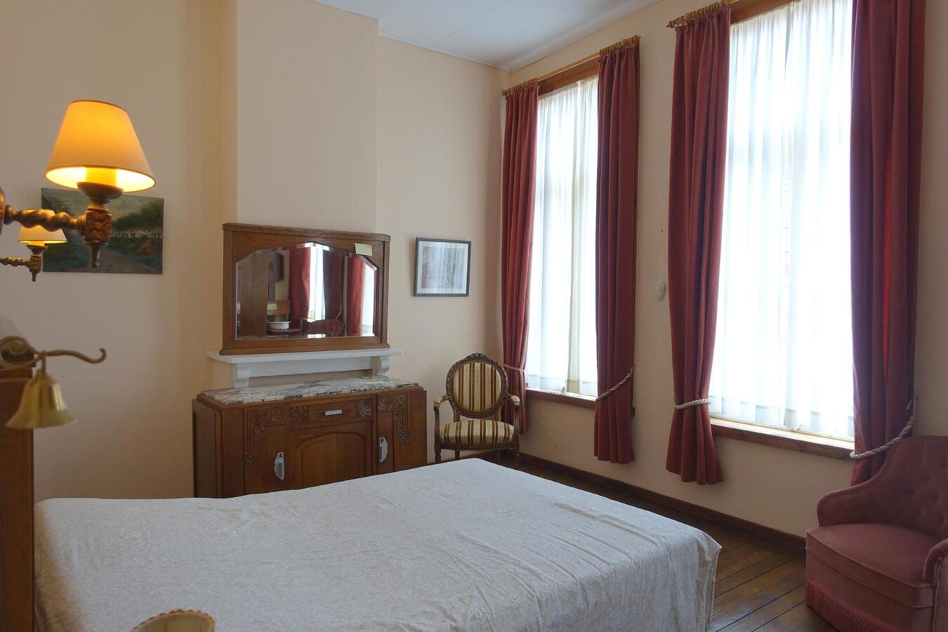 Karaktervolle herenwoning in centrum Brugge 