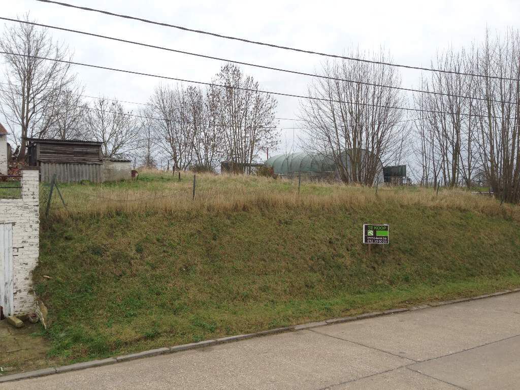 Verkocht grond - Lauw