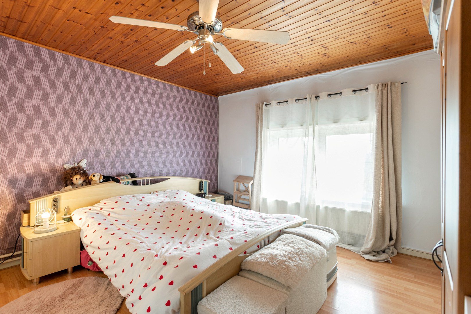 Op te frissen 3-gevel woning 