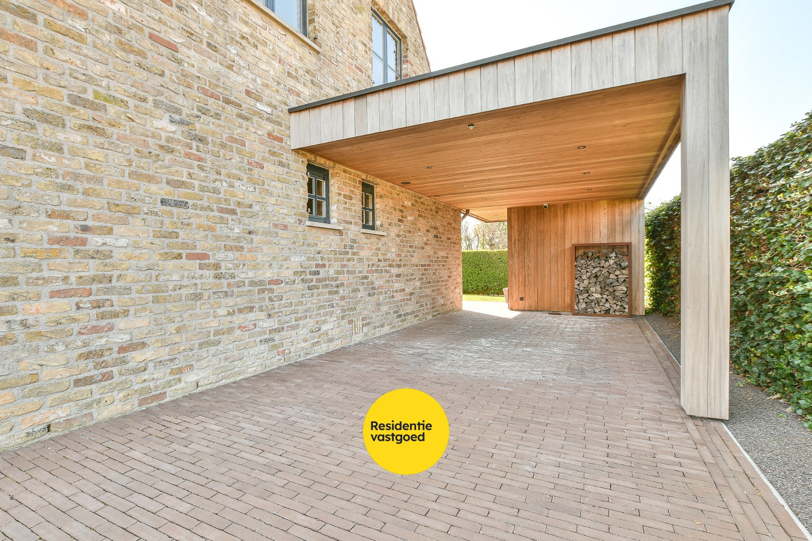 Prachtige villa in rustige woonwijk te De Haan - Klemskerke te koop! 