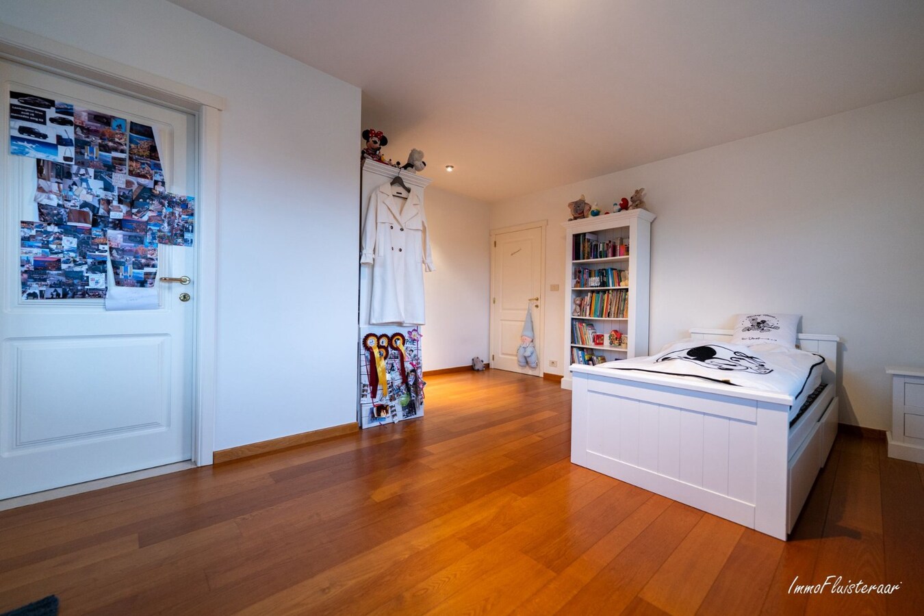 Prestigieuze villa met paardenaccommodatie op ca. 3.237 m2 te Mechelen 