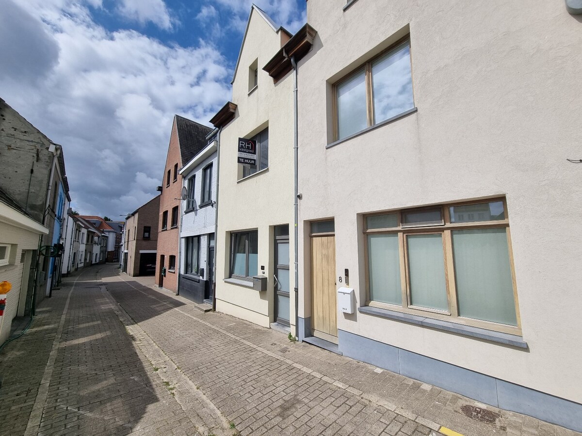 Gerenoveerde woning met terras 