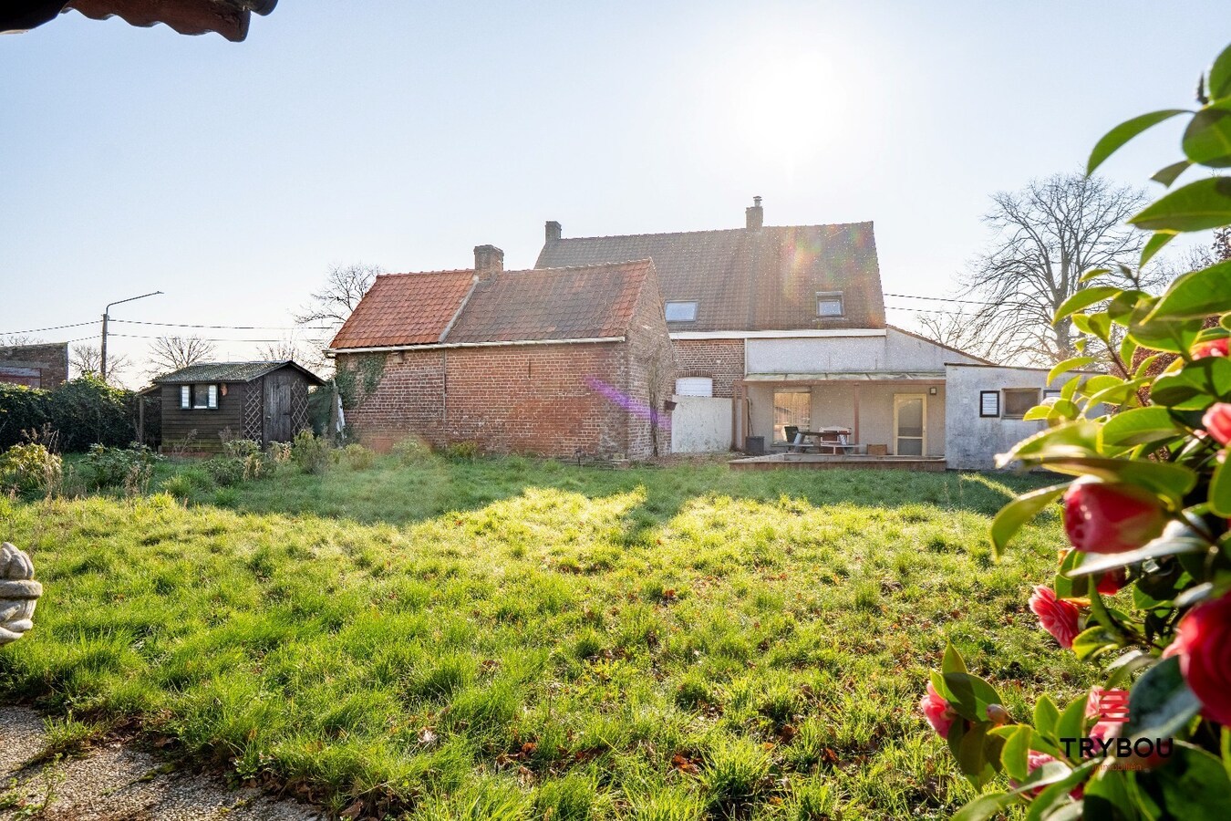 Landelijk gelegen woning met verzorgde tuin 
