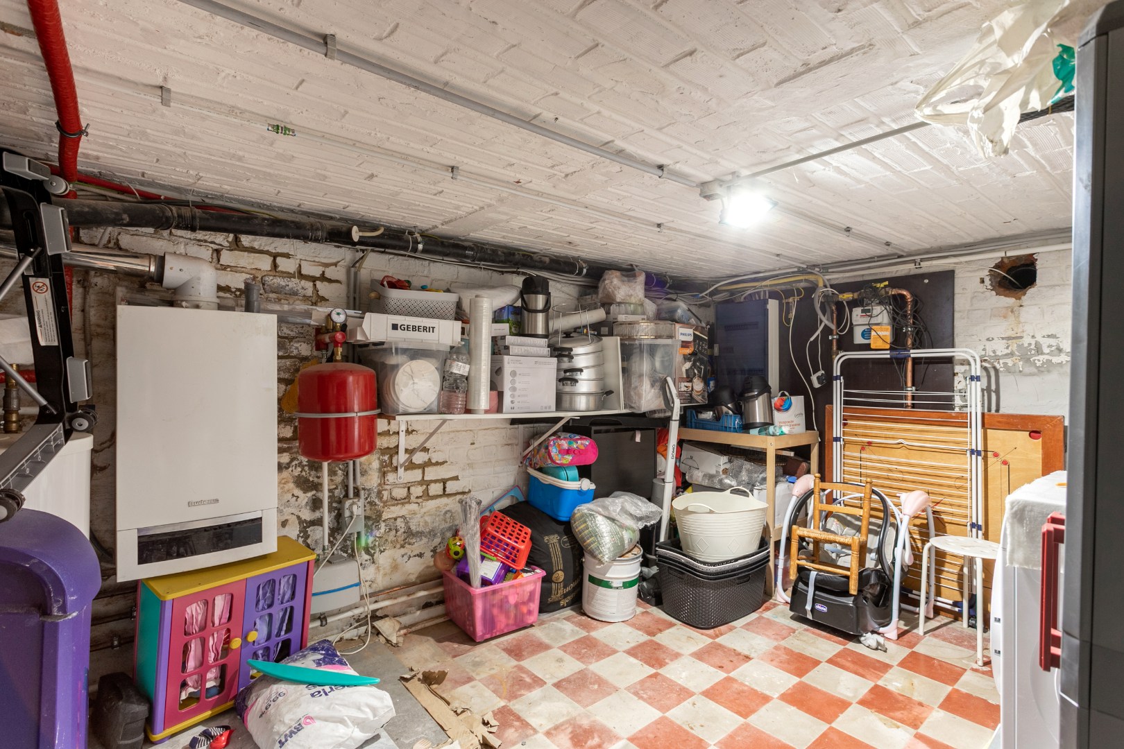 Instapklare woning met 3 slpk. , tuin en terras te Lembeek 