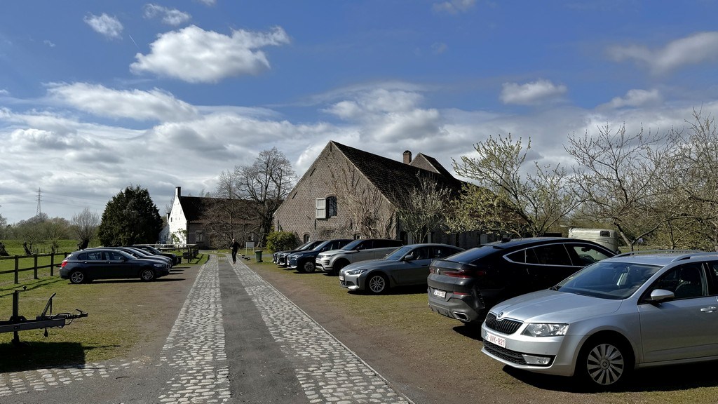 Rustig gelegen kantoren te huur in gerenoveerde hoeve in Heusden