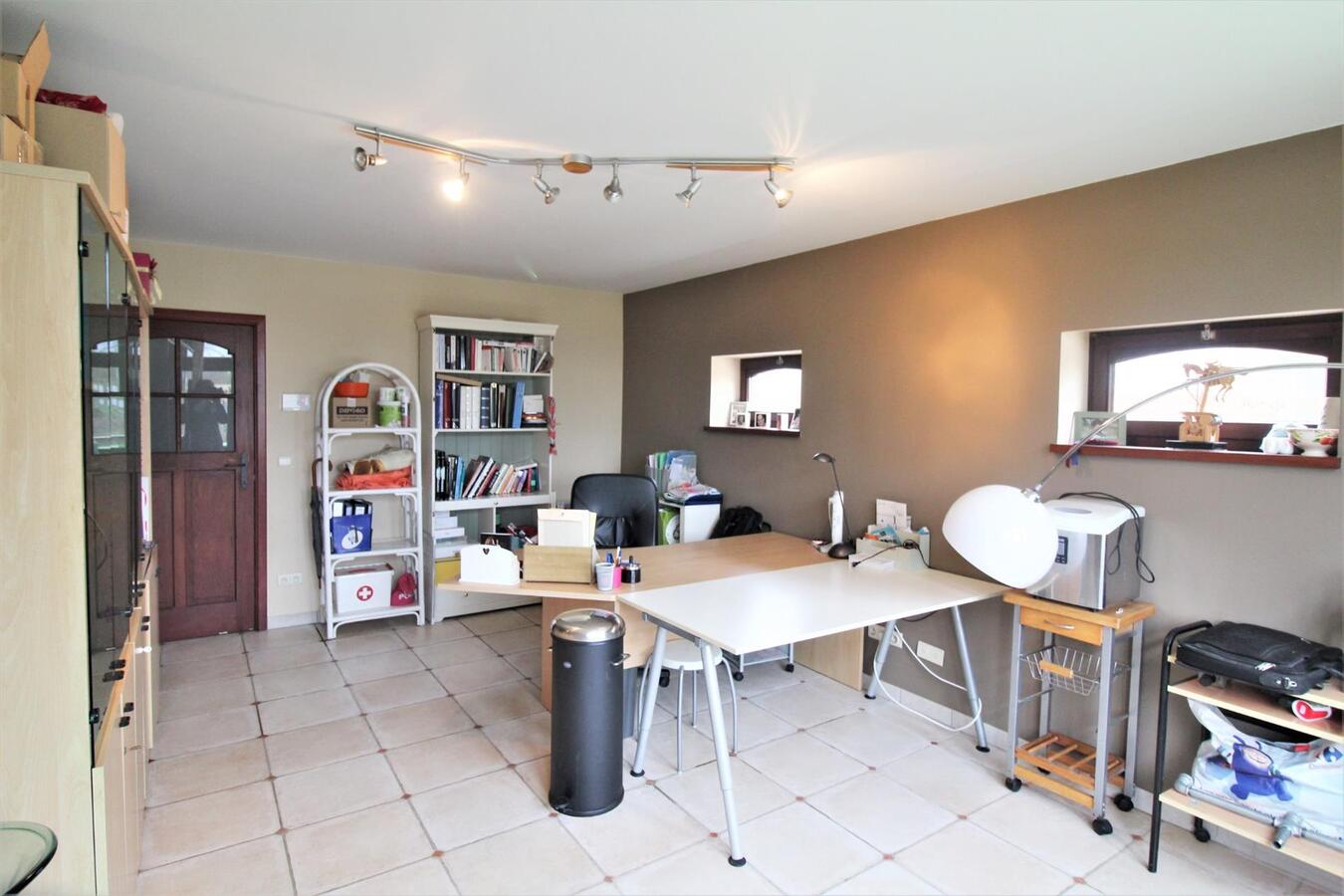 OPTIE - Habitation avec complexe équestre sur environ 4ha à Lennik (Brabant Flamand) 