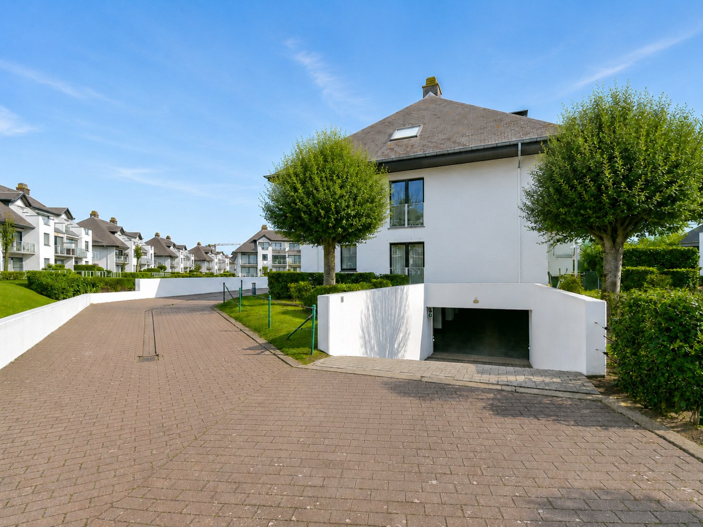 Afgesloten garagebox 