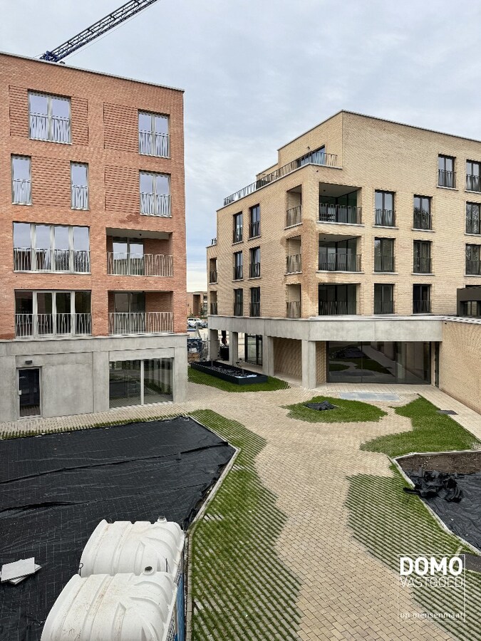 NIEUWBOUWAPPARTEMENT MET 2 SLAAPKAMERS, TERRAS, ONDERGRONDSE AUTOSTANDPLAATS EN KELDERBERGING IN RESIDENTIE "DE KWINT" TE ZONHOVEN 