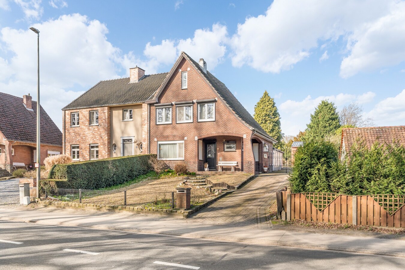 Te koop - Woning - Neeroeteren