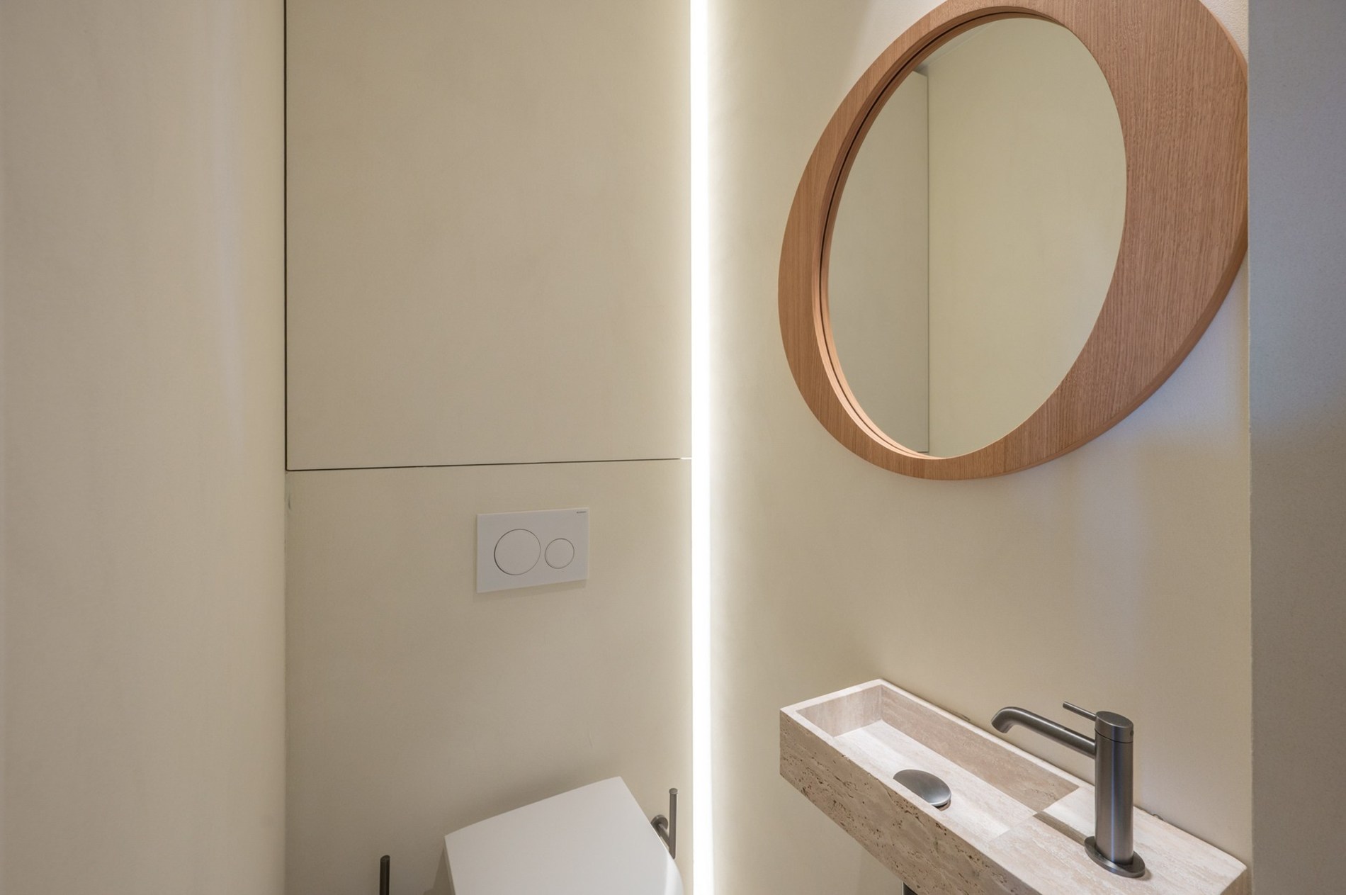 Klassevol appartement gelegen in een charmante villaresidentie in het Zoute. 