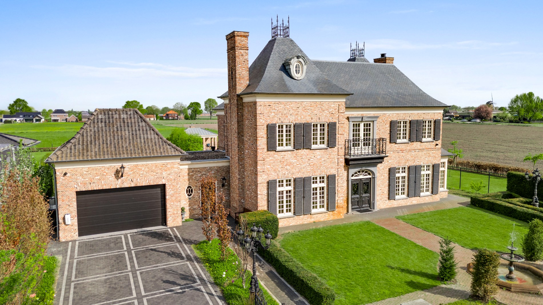 Kasteel te koop in Nederweert