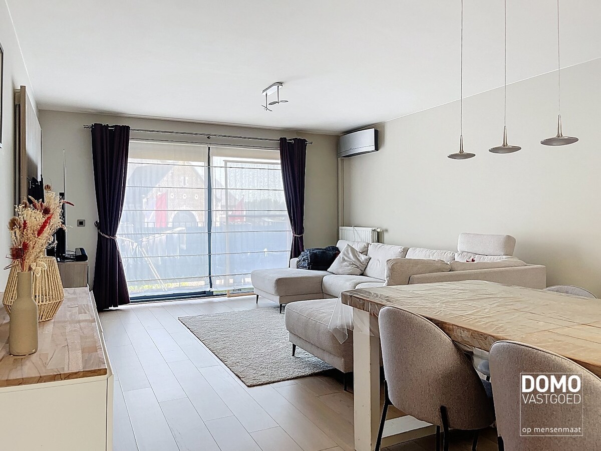 INSTAPKLAAR APPARTEMENT MET AUTOSTANDPLAATS TE CENTRUM KERMT - EPC label B 