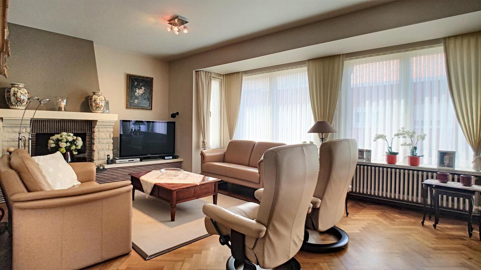 Magnifieke hoekwoning met garage - Heist 