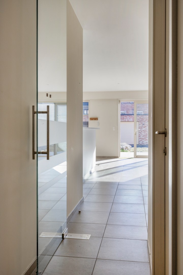 Prachtig gelijkvloers appartement met 2 slaapkamers en garage te Westerlo 