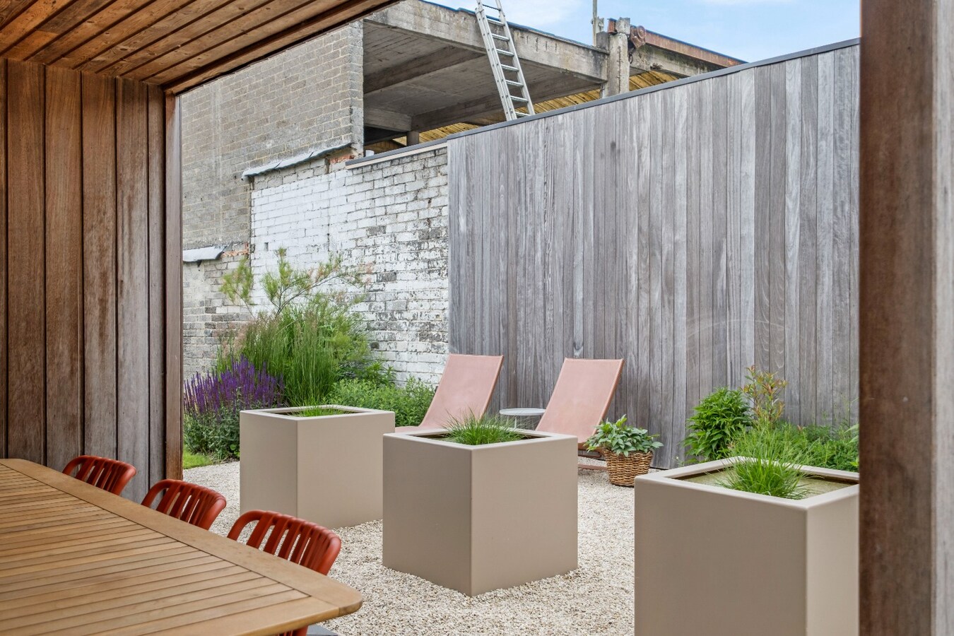 Fantastische instapklare woning met grote tuin te Heule ! 