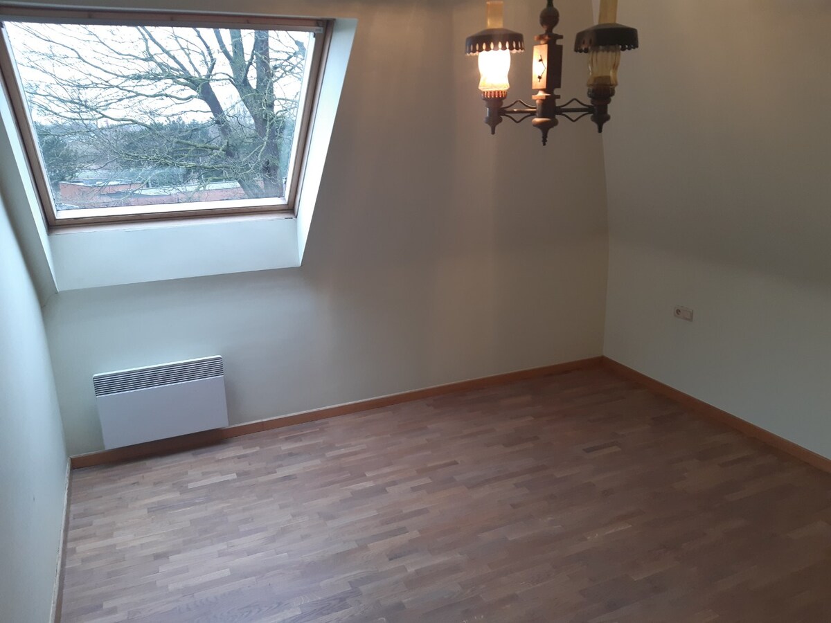 Ruim duplex-appartement met 2 terrassen in hartje Gavere 