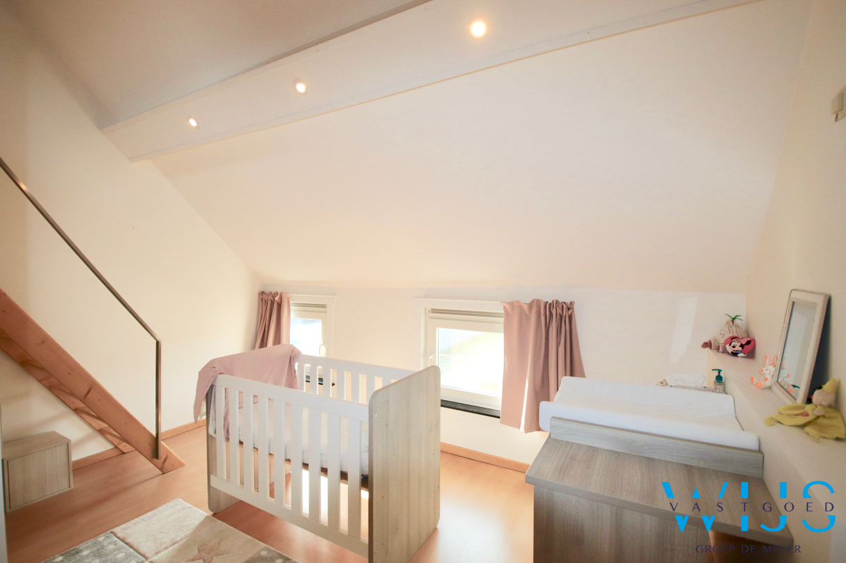 Instapklare en smaakvolle woning in hartje EEKLO 