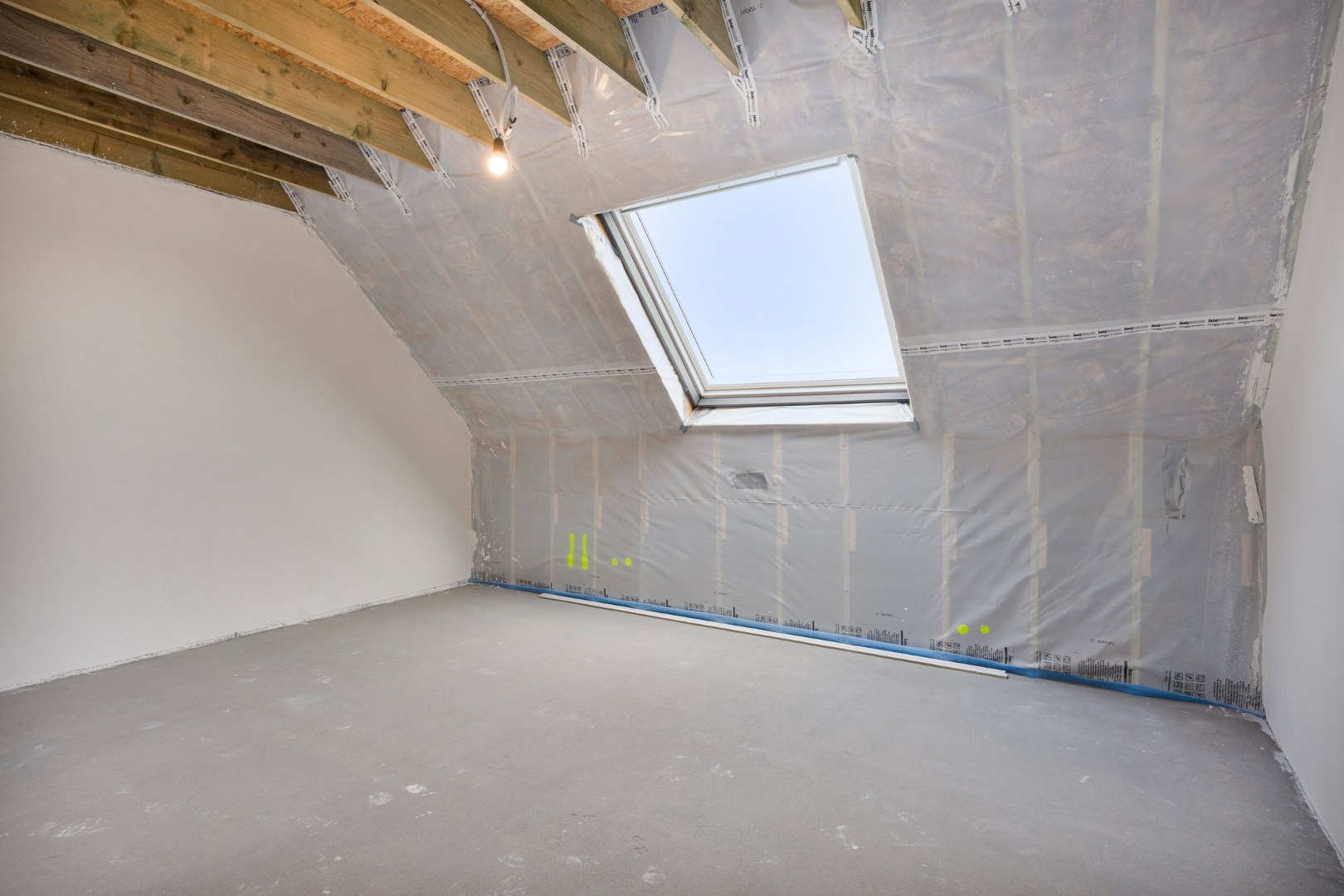 Energiezuinige nieuwbouwwoning met 5 slpk. en ruime stadstuin in het hart van Geel 