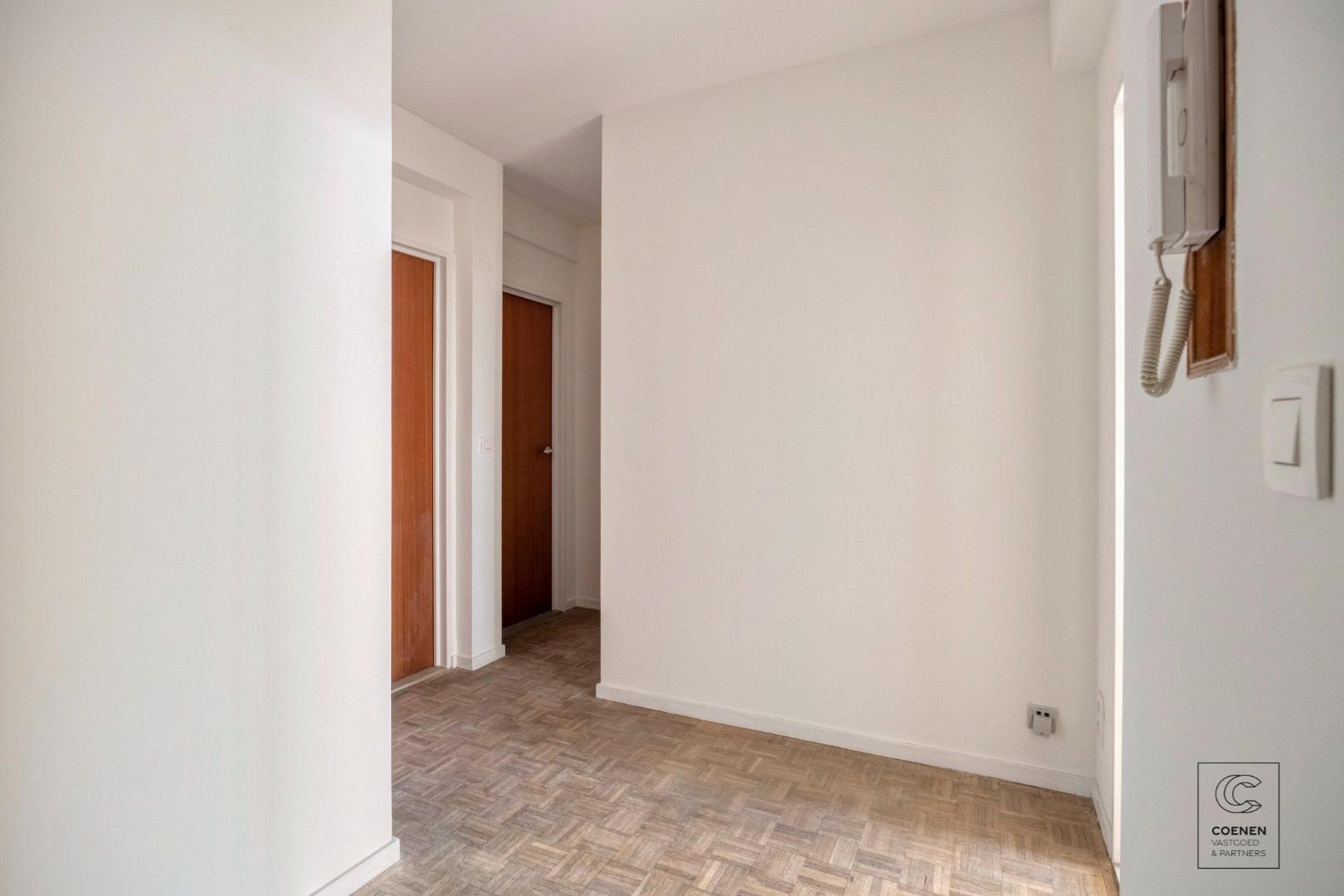 Volledig gerenoveerd appartement op toplocatie te Linkeroever 