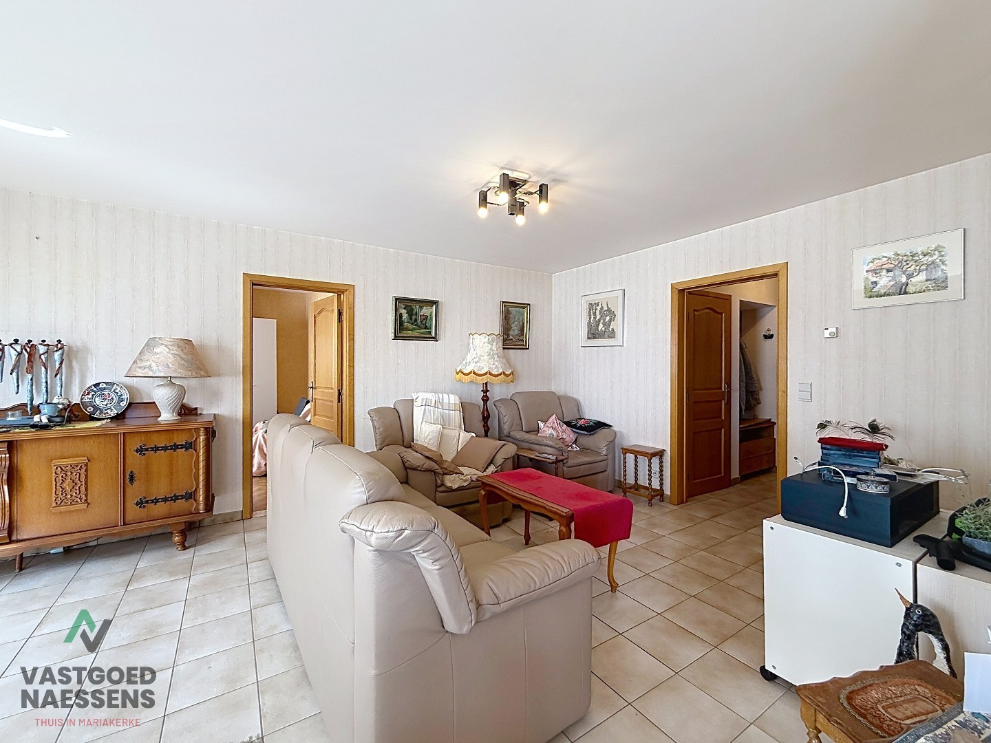 APPARTEMENT À RÉNOVER DE 3 CHAMBRES - TERRASSE ENSOLEILLÉE - QUARTIER RÉSIDENTIEL CALME 