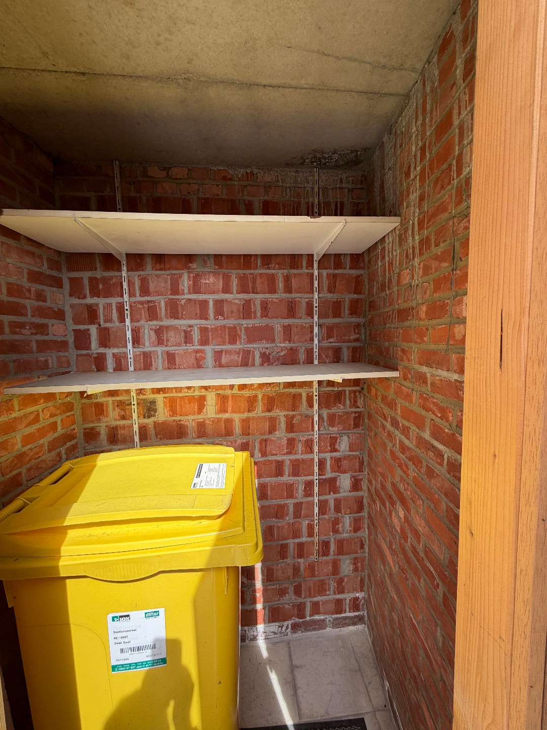 Centraal gelegen appartement met 2 slaapkamers en garage te Geel! 