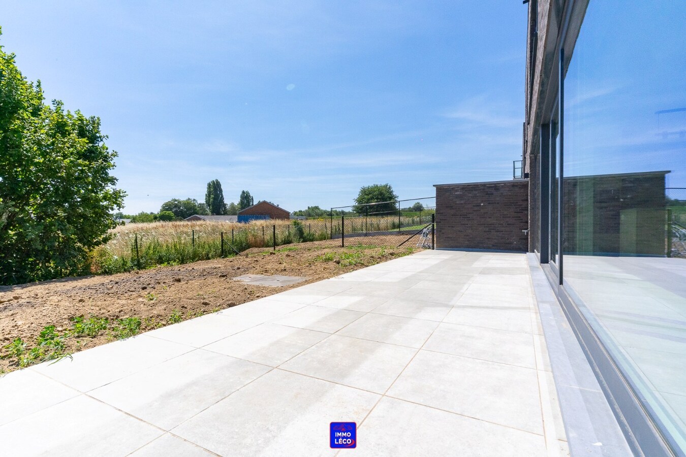 Appartement neuf rez-de-chaussée avec jardin et parking 2 voitures, TOP SECTEUR ! 