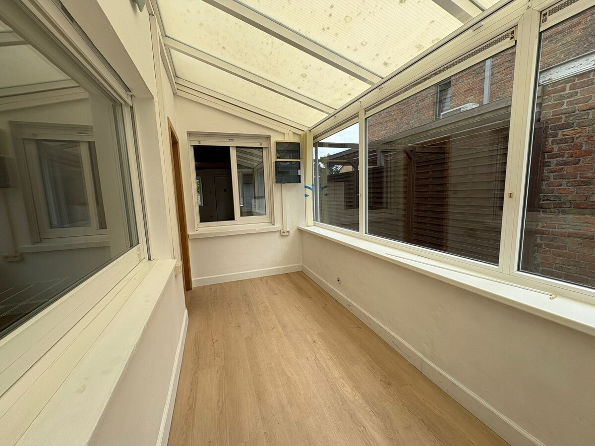 Woning met 2 slaapkamers en garage te Koekelare 