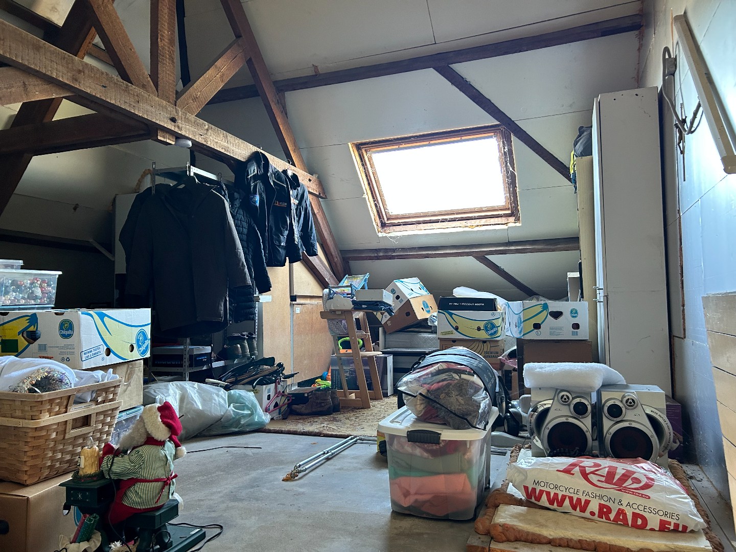 Degelijke en ruime gezinswoning met garage en tuin op 702m² 