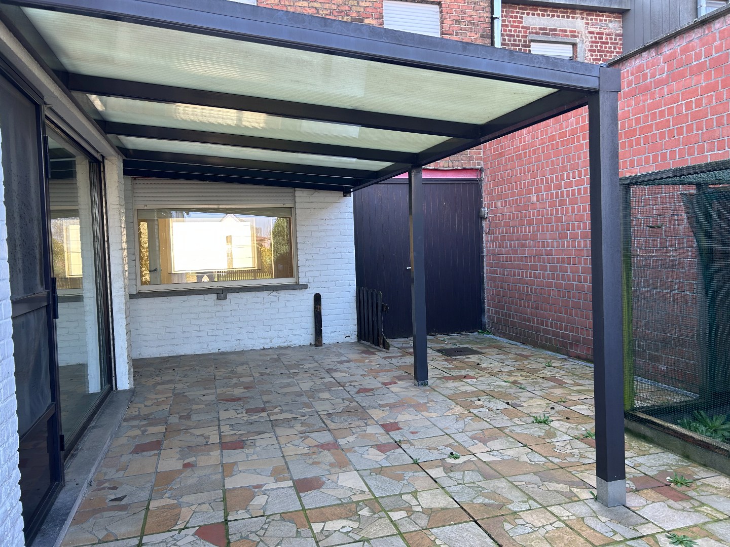 Grote, te renoveren centrumwoning met tuin op 563m² 