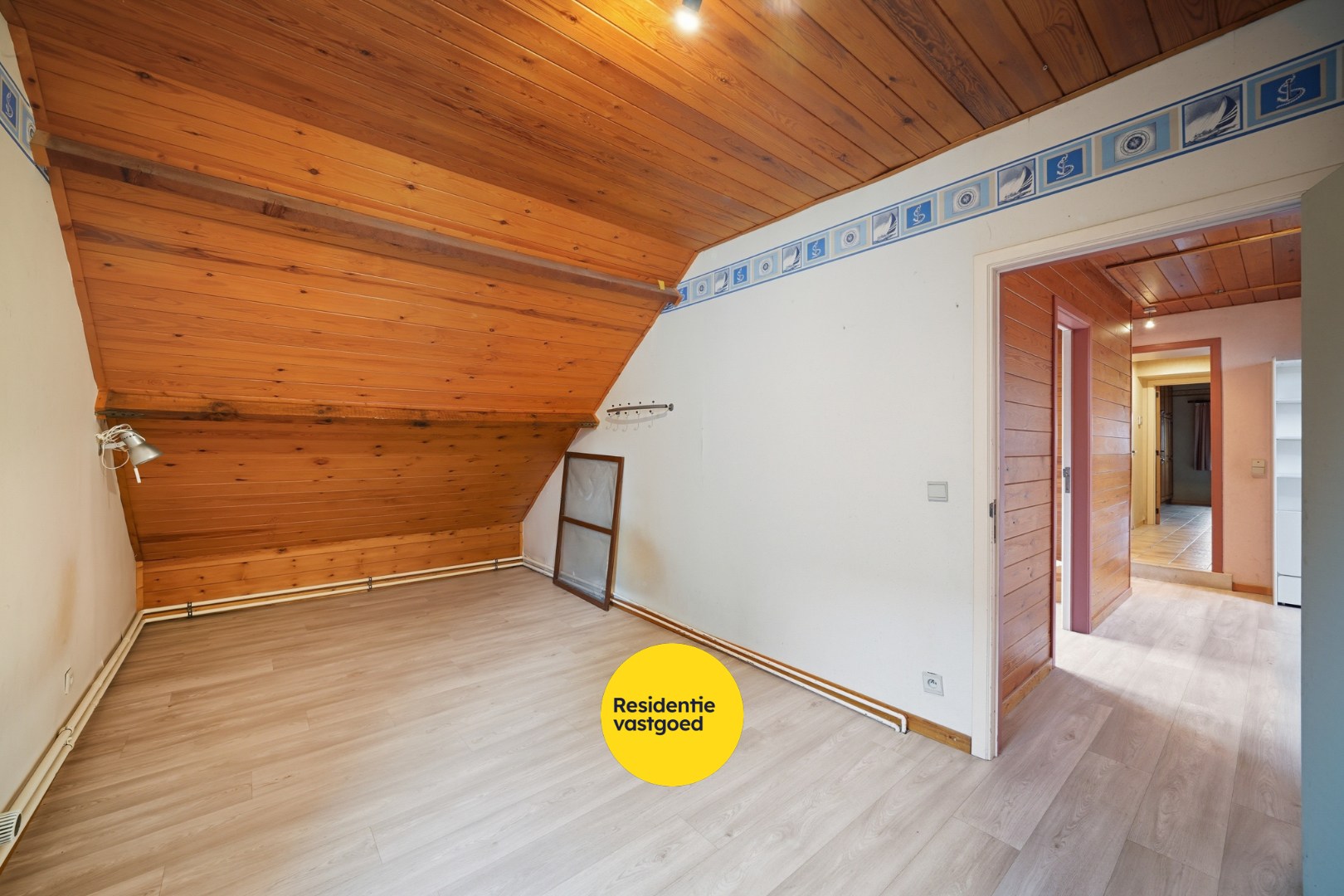 Rustig en groen wonen naast historisch erfgoed – Ruime alleenstaande woning in Ettelgem 