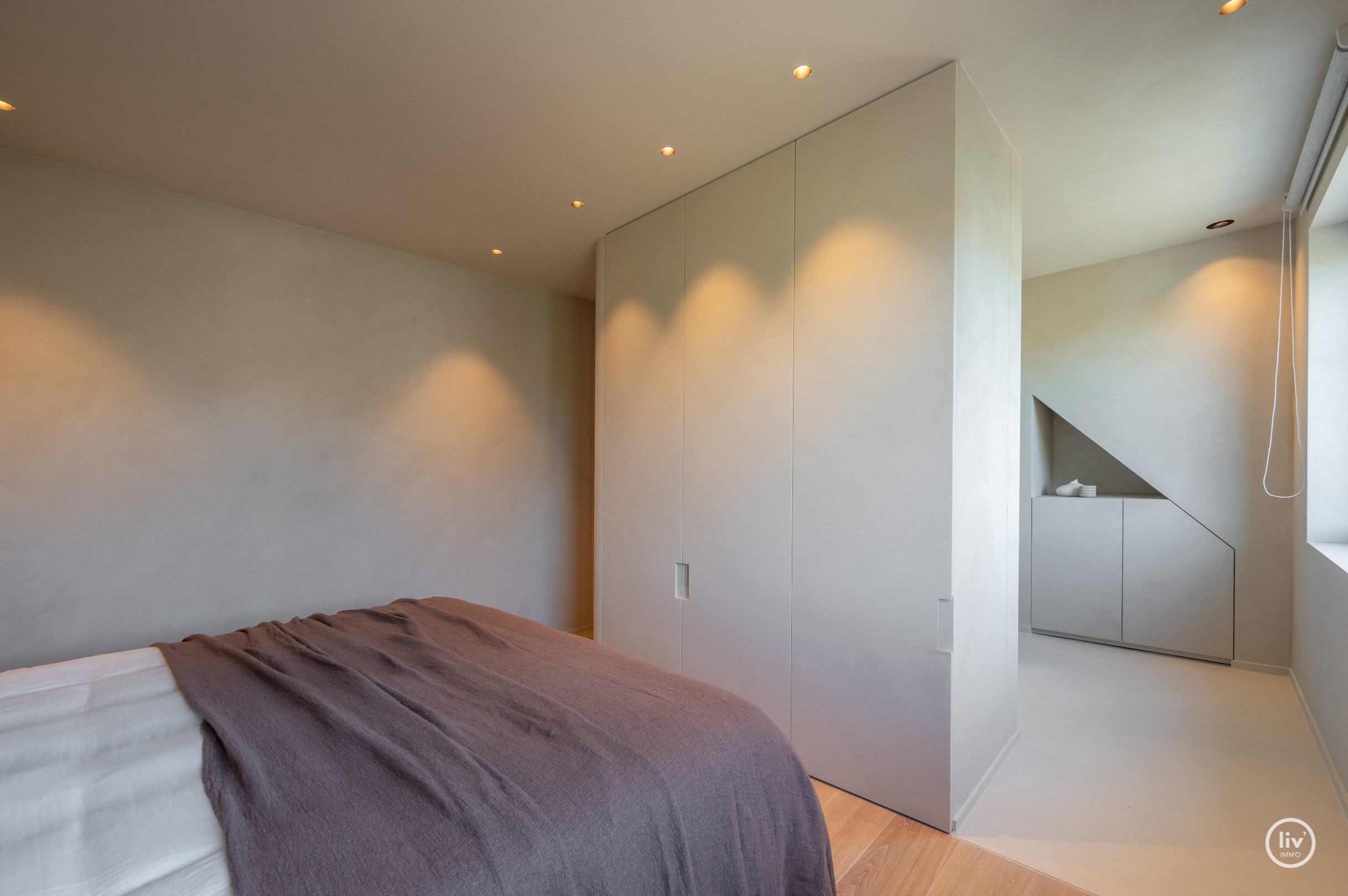 Luxe, comfort kortom een prachtig gerenoveerde woning in hartje Knokke. 
