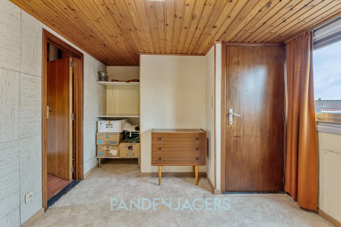 Te renoveren woning met zonnige tuin in hartje Duffel-Oost 