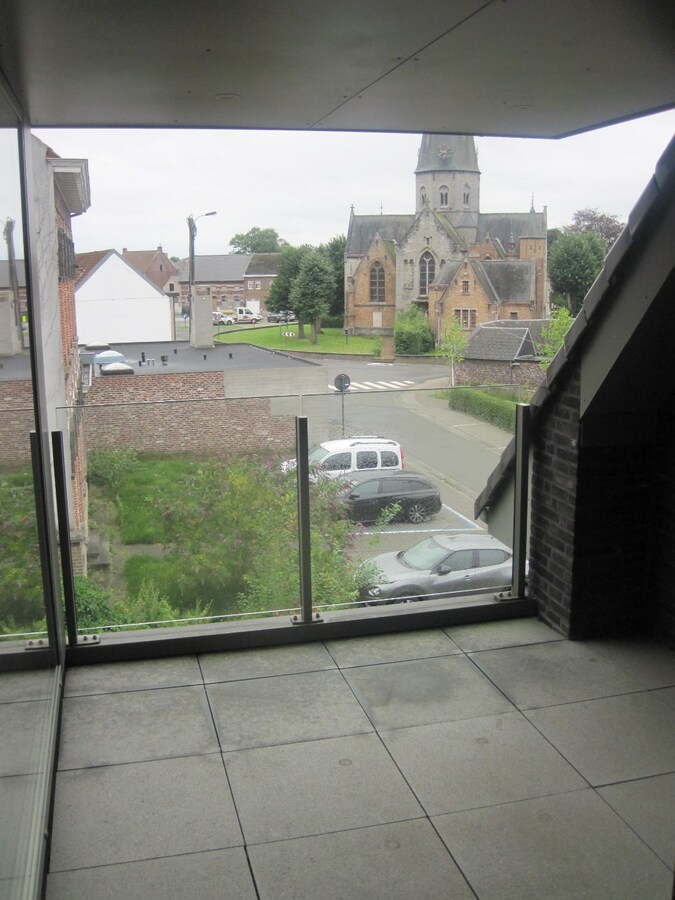 Luxueus en ruim appartement in rustige omgeving. 