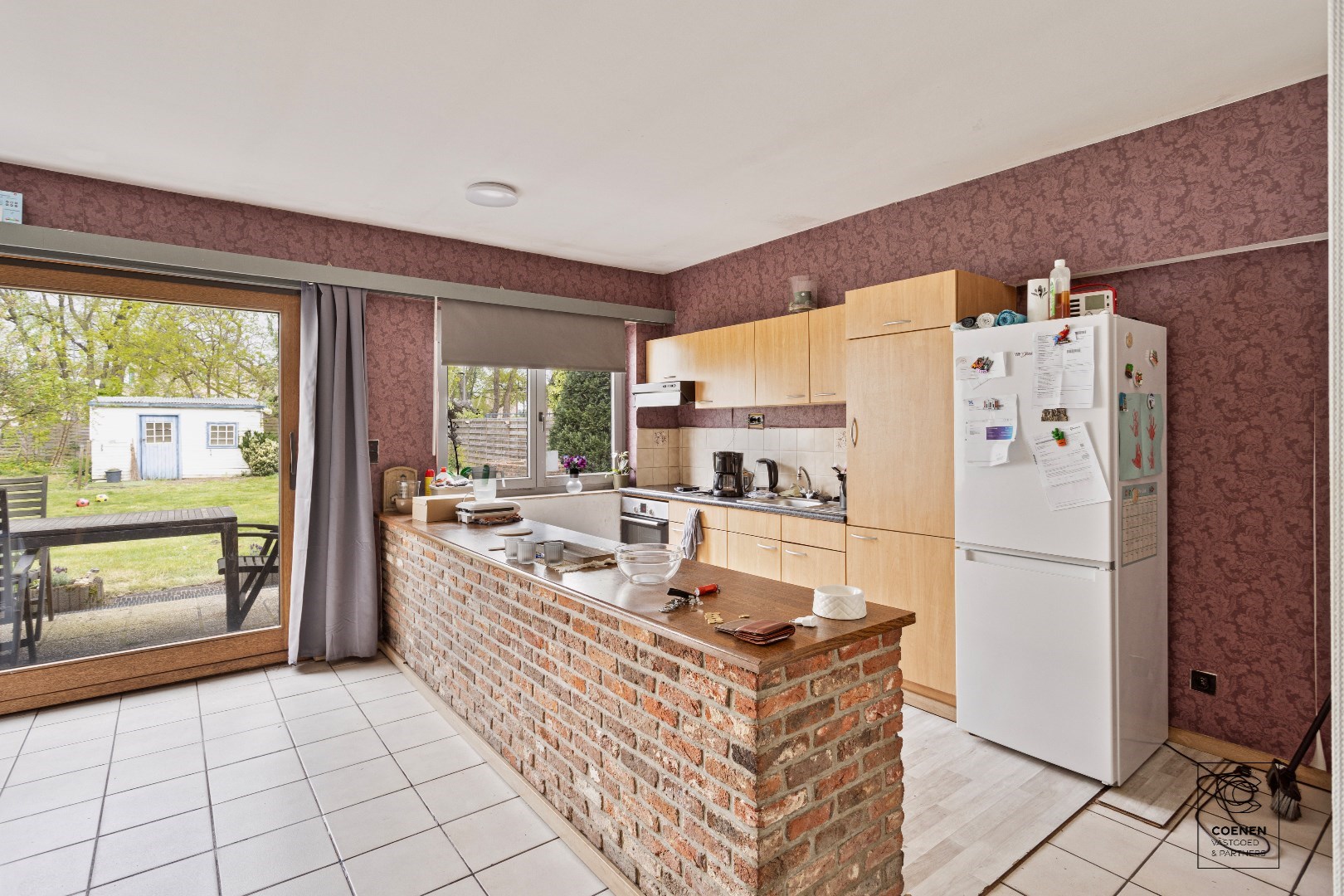 OPBRENGSTEIGENDOM bestaande uit twee appartementen en twee studio's op een perceel van 568 m2 gelegen op een uitstekende locatie te Hoboken 