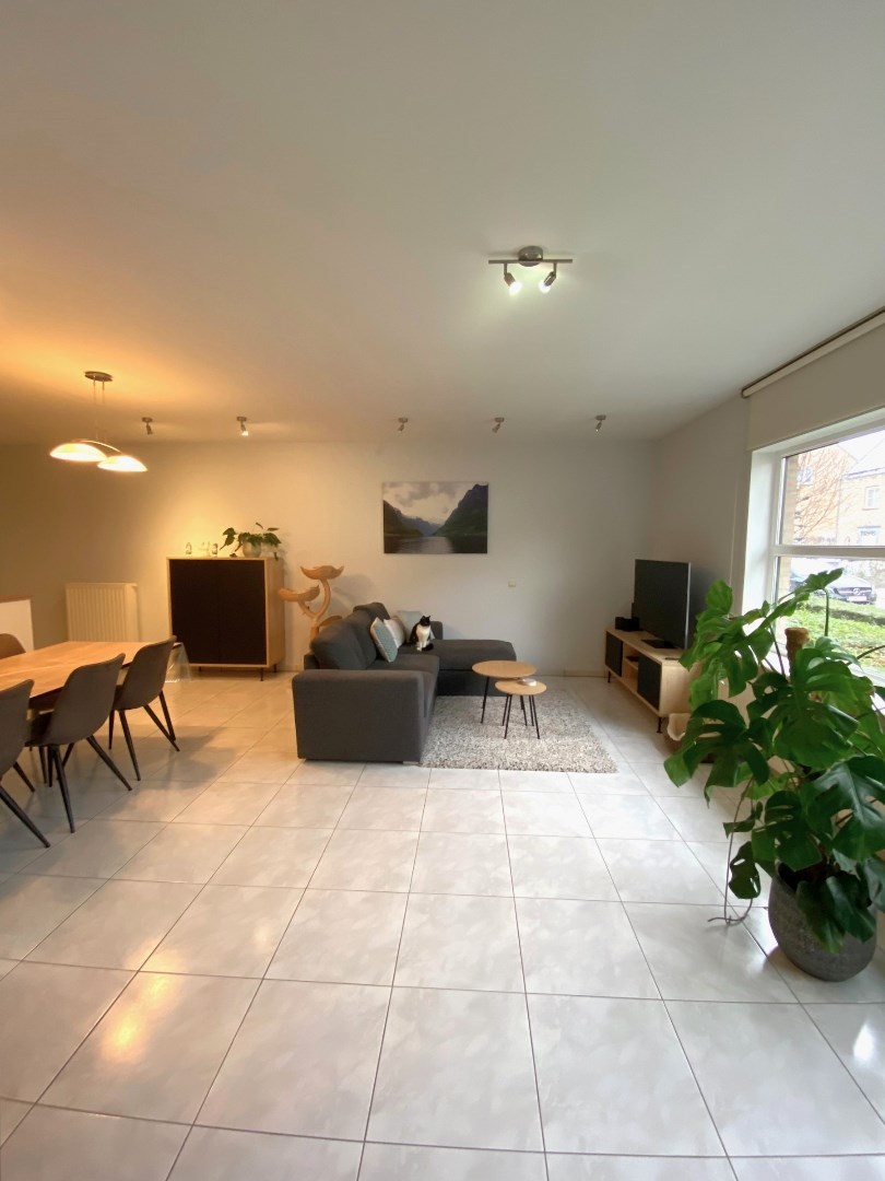 Zeer net gelijkvloers appartement met 2 slpks nabij centrum van Geel! 