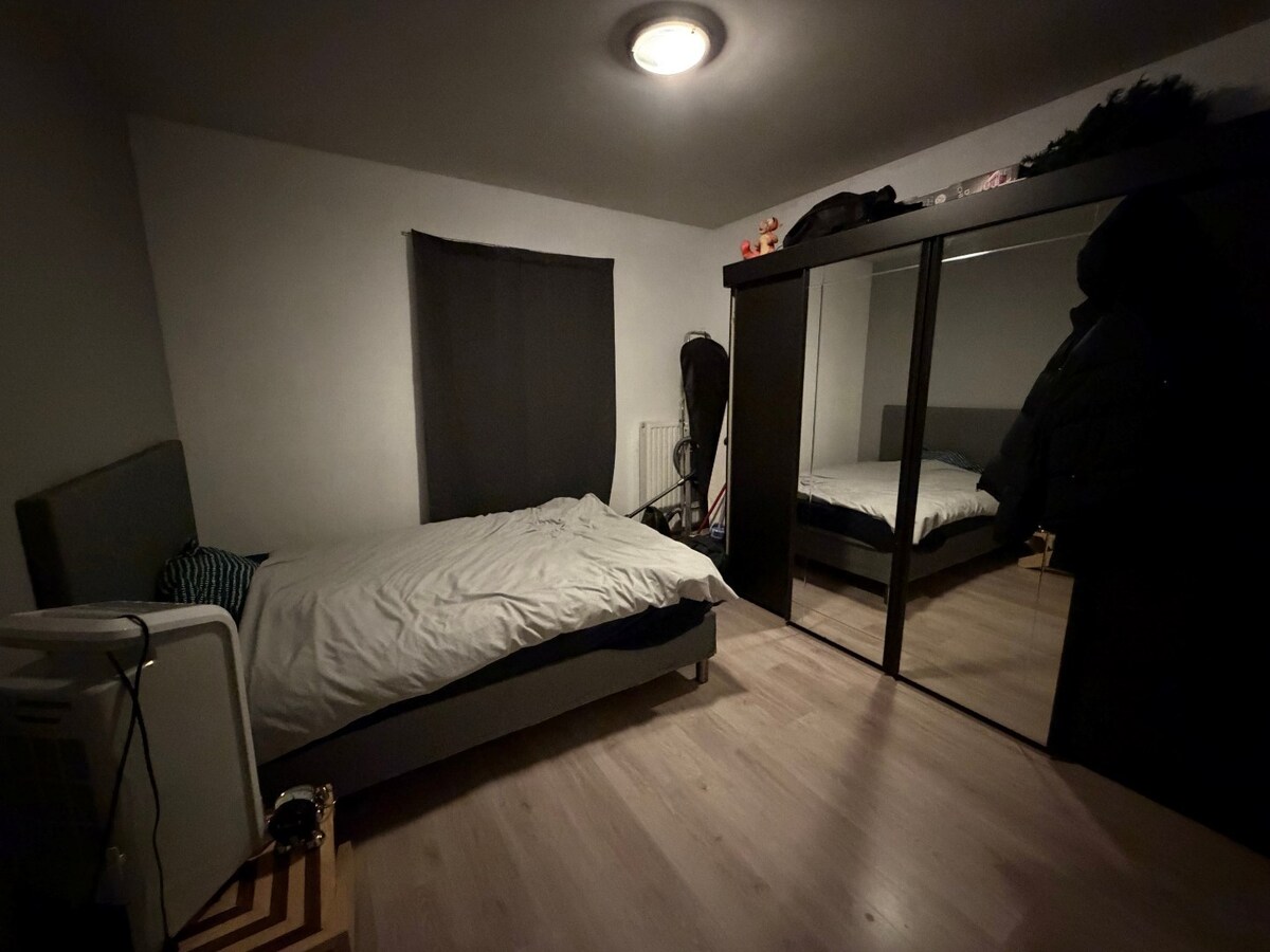 Gelijkvloers 1-slpk appartement nabij voorzieningen 