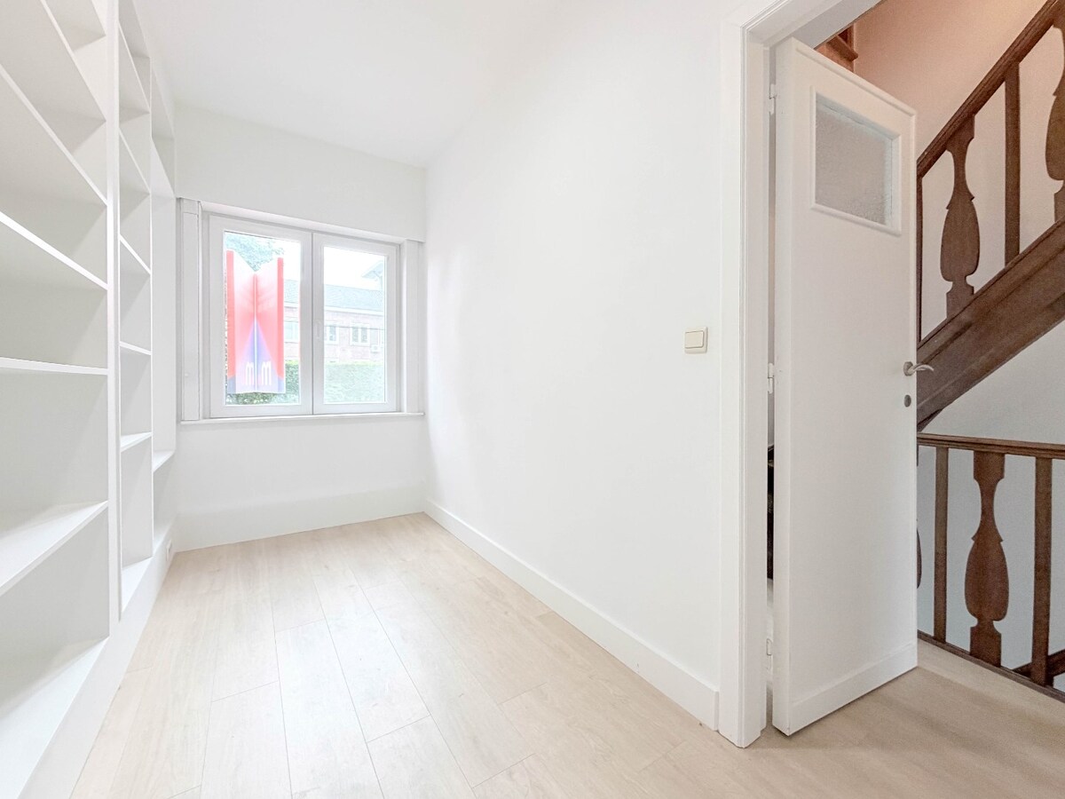 TOPPER te Kortrijk  met 4 slaapkamers en uitweg achteraan EPC B! 