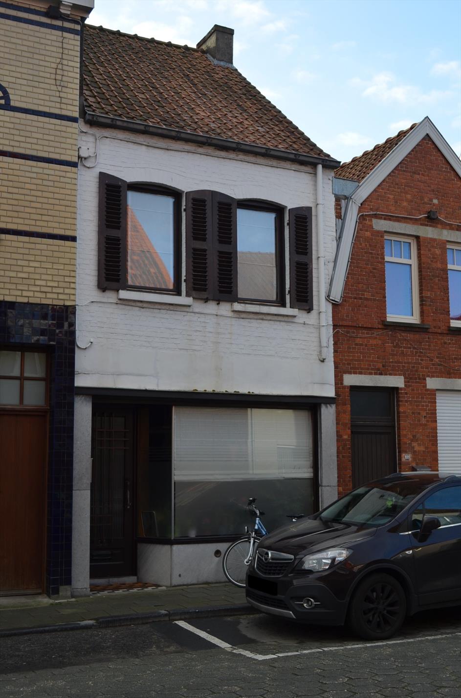 Te renoveren woning op 110m² met 3 slpks te Maldegem centrum 