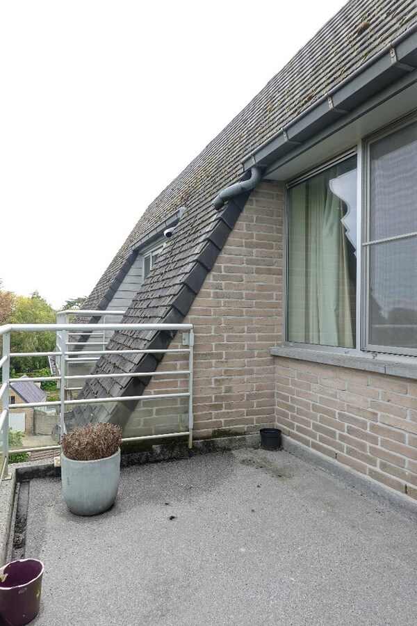 Lichtrijk en ruim appartement in centrum Gistel met twee slaapkamers 