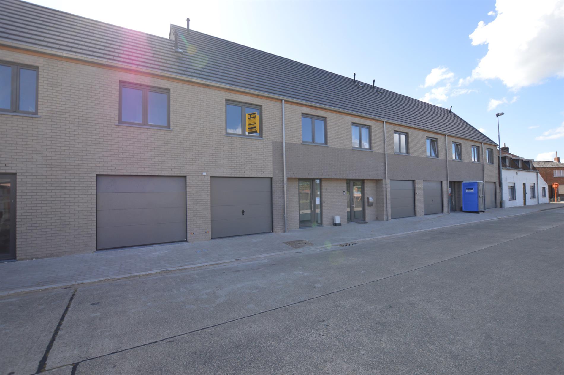 Prachtige nieuwbouwwoning met zongerichte tuin te Jabbeke (Zerkegem) 