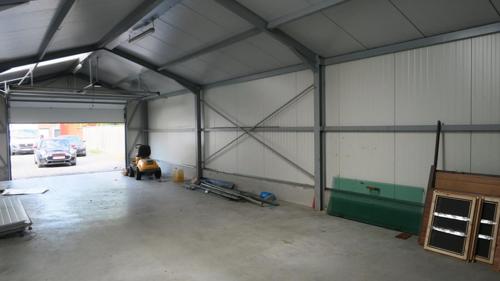 Loods van 90 m² - Centrum Zarren 