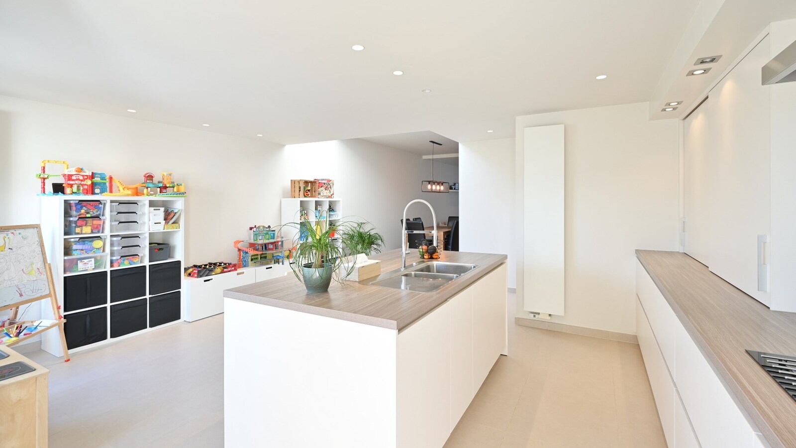 Knap gerenoveerde en ruime gezinswoning vlakbij het centrum &amp; strand 