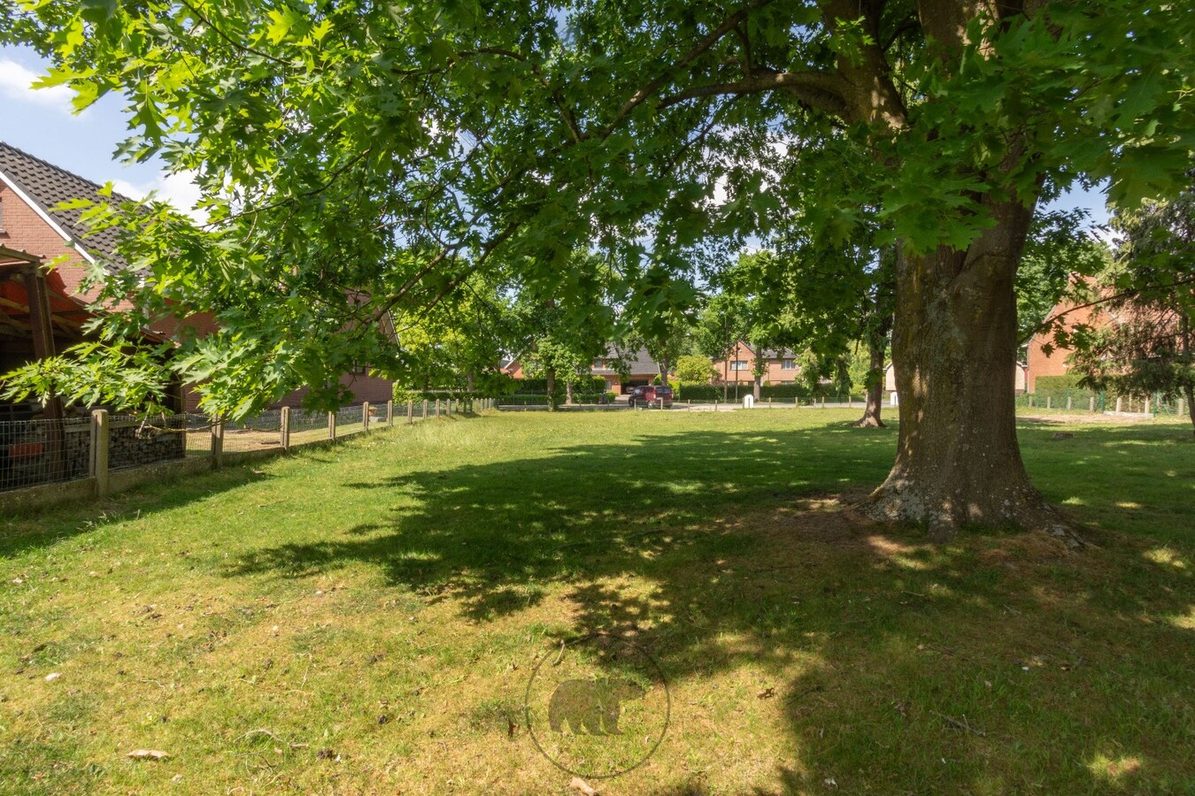 Bouwlot met achterin volwassen eiken (739m) te Lochristi 