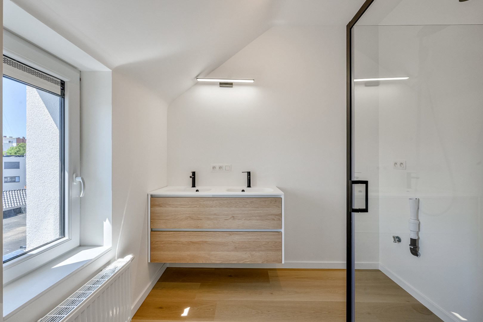 Stijlvol 1 slaapkamerappartement  met terrasje nabij Station Gent-Sint-Pieters 
