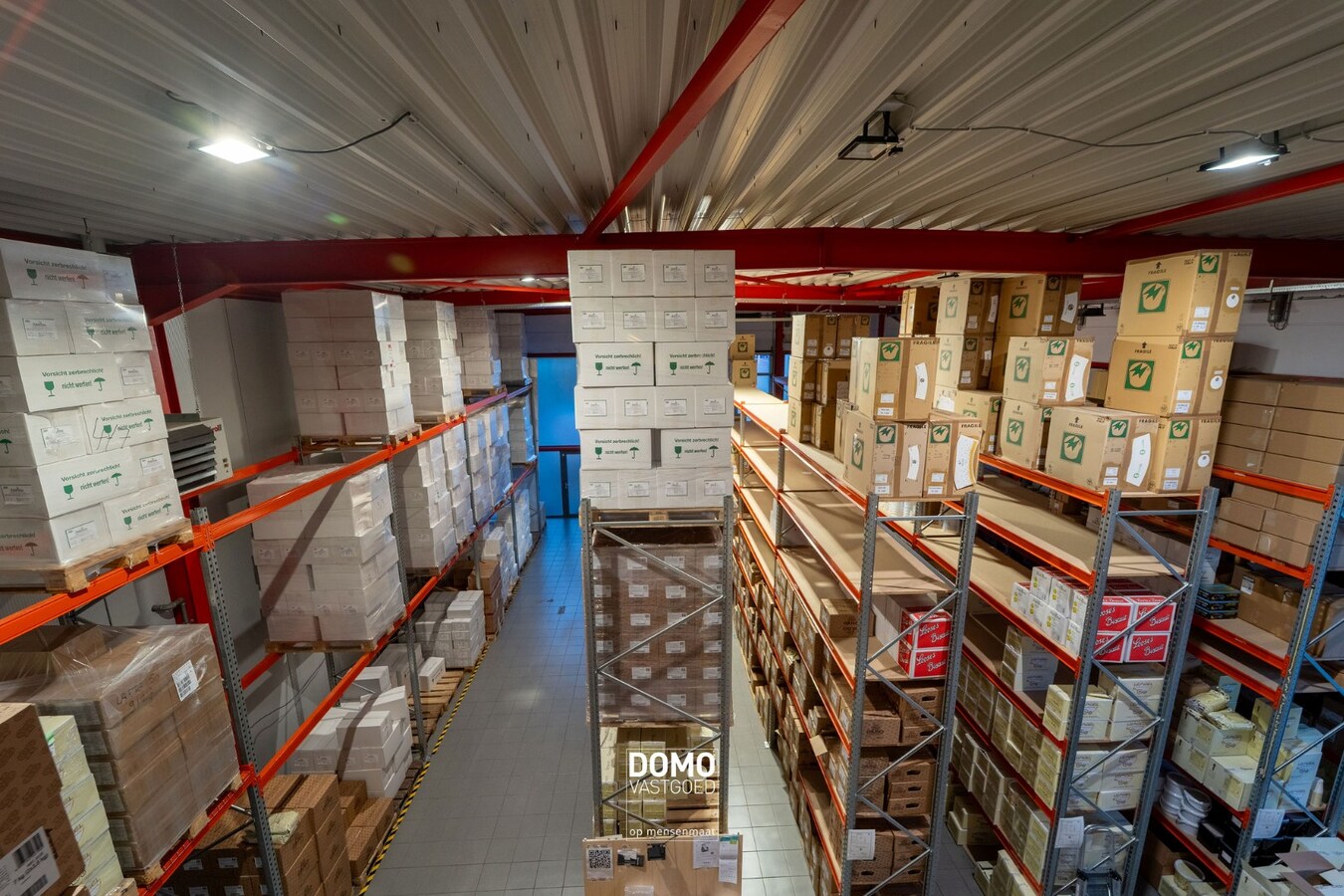 Industrieel vastgoed met sterke visibiliteit en tal van mogelijkheden 