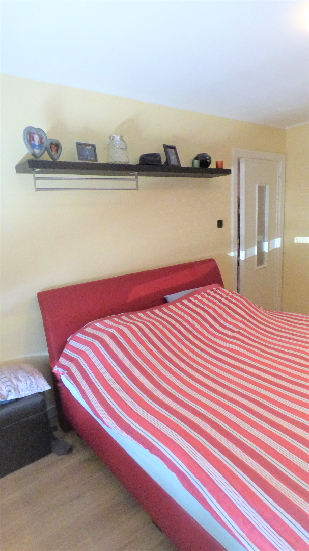 Aantrekkelijke en karaktervolle gezinswoning in het centrum van Zwevegem. 